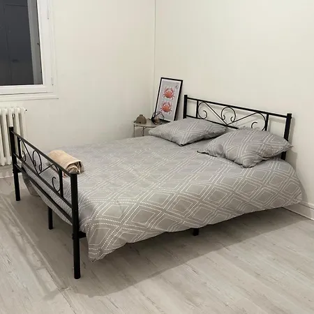 Chambres Et Appartement Au Centre De Montlucon Daire *