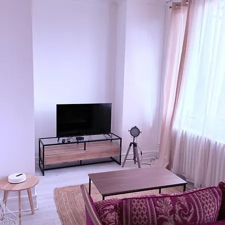 Chambres Et Appartement Au Centre De Montlucon * Montluçon