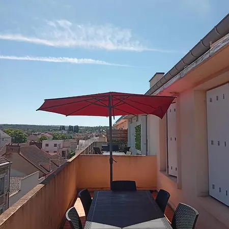 Chambres Et Appartement Au Centre De Montlucon